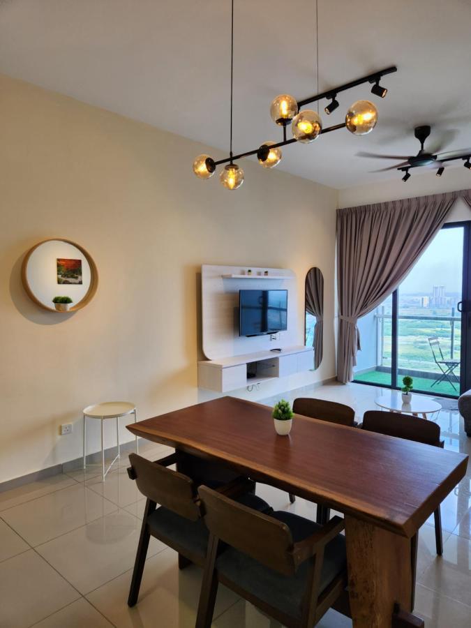 Sea&city View Luxury @melaka Apartment *